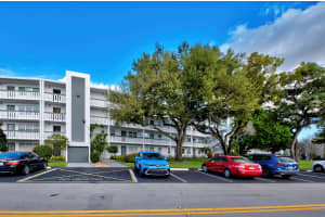 3076 Newport Q 3076, Deerfield Beach, FL 33442 - MLS#R11147087