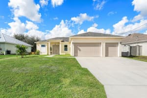 2366 SW Blaine Terrace, Port Saint Lucie, FL 34953 - MLS#R11147094