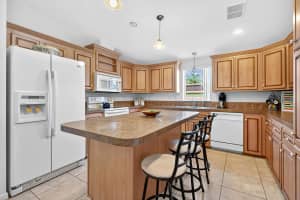 11000 Federal Highway, Hobe Sound, FL 33455 - MLS#R11147147