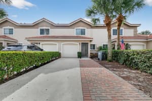 6698 Old Farm Trail, Boynton Beach, FL 33437 - MLS#R11147148