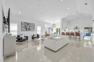 39 Dorchester Circle, Palm Beach Gardens, FL 33418 - MLS#R11147158