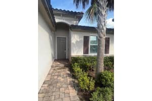 8010 Greenbank Circle, Port Saint Lucie, FL 34987 - MLS#R11147180