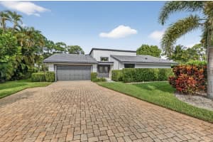 5212 Foxpointe Circle SE, Delray Beach, FL 33445 - MLS#R11147209