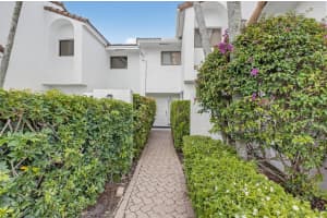 19629 Bay Cove Drive, Boca Raton, FL 33434 - MLS#R11147260