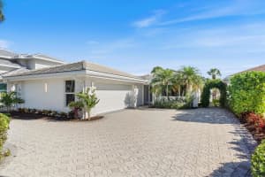 17036 Bay Street, Jupiter, FL 33477 - MLS#R11147265