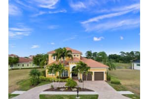 113 SE Via Verona, Port Saint Lucie, FL 34984 - MLS#R11147281