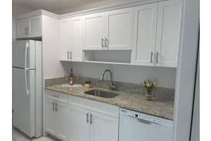 639 Executive Center Drive O-107, West Palm Beach, FL 33401 - MLS#R11147328