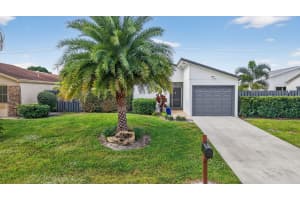 800 NW 32nd Avenue, Delray Beach, FL 33445 - MLS#R11147329