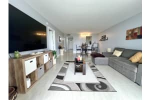 4570 Nw 18th Avenue 404, Deerfield Beach