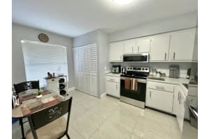 4570 NW 18th Avenue 404, Deerfield Beach, FL 33064 - MLS#R11147334