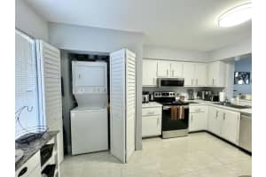 4570 NW 18th Avenue 404, Deerfield Beach, FL 33064 - MLS#R11147334