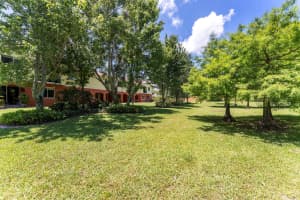 49 Sedona Circle, Stuart, FL 34994 - MLS#R11147356