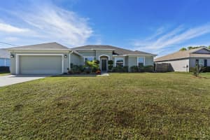 5265 NW East Delwood Drive, Port Saint Lucie, FL 34986 - MLS#R11147361