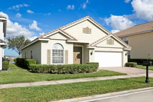 11500 Glengarry Court, Port Saint Lucie, FL 34987 - MLS#R11147369