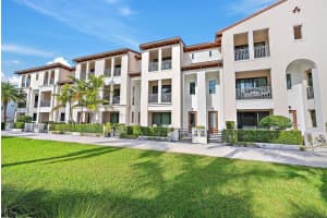 12514 Gross Pointe Drive Palm Beach Gardens, FL 33418 - Off Market