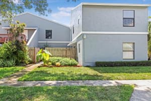 21 Crossing Circle Circle B, Boynton Beach, FL 33435 - MLS#R11147435