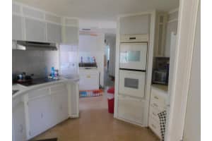 27 SE Gorda Way, Port Saint Lucie, FL 34952 - MLS#R11147474