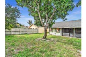 1045 NW 18th Avenue, Delray Beach, FL 33445 - MLS#R11147477