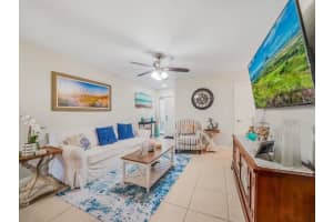 698 SW Veronica Avenue, Port Saint Lucie, FL 34953 - MLS#R11147495