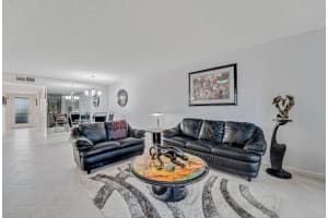 15301 Pembridge Avenue, Delray Beach, FL 33484 - MLS#R11147496