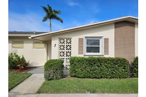 2572 E Emory Drive E I, West Palm Beach, FL 33415 - MLS#R11147506