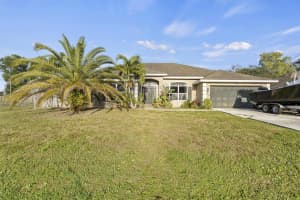 370 SW Tulip Boulevard, Port St Lucie, FL 34953 - MLS#R11147511