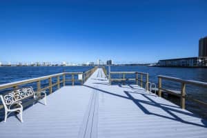 3040 Lake Shore Drive, Riviera Beach, FL 33404 - MLS#R11147537