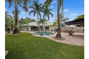 8121 SE Orchard Terrace, Hobe Sound, FL 33455 - MLS#R11147559