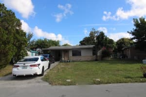 5702 Briarwood Street, Mangonia Park, FL 33407 Sold 03/25/26