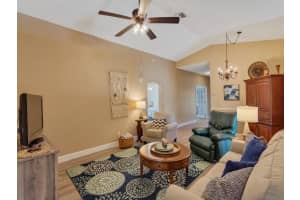 973 E 13th Square, Vero Beach, FL 32960 - MLS#R11147667