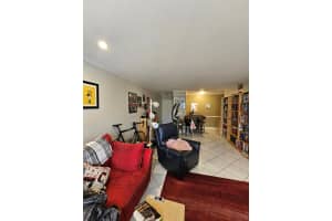 119 Ne 19th Court 211g, Wilton Manors