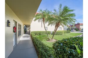 16 Vista Palm Lane 106, Vero Beach, FL 32962 - MLS#R11147763