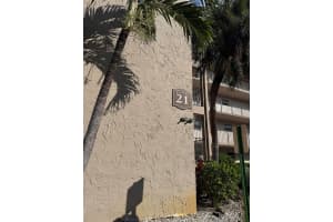 725 Lori Drive 107, Palm Springs, FL 33461 - MLS#R11147775