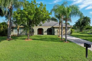 737 Belmont Circle, Port Saint Lucie, FL 34953 - MLS#R11147779