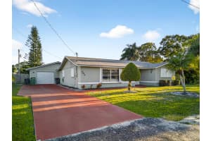 584 Greenway Terrace, Port Saint Lucie, FL 34983 - MLS#R11147842