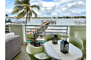 328 Lake Drive, Lantana, FL 33462 - MLS#R11147847