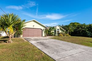 381 Lucero Drive, Port Saint Lucie, FL 34983 - MLS#R11147869