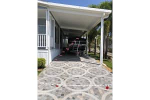 1215 Poinsettia Drive, Deerfield Beach, FL 33442 - MLS#R11147886