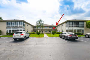 8 Lake Vista Trail, Port Saint Lucie, FL 34952 - MLS#R11147906