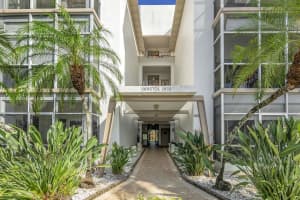 2970 NE 16th Avenue 211, Oakland Park, FL 33334 - MLS#R11148014