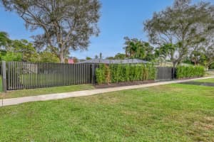 7077 Oakmont Drive, Lake Worth, FL 33467 - MLS#R11148033