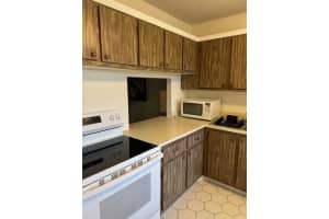 221 Lake Meryl Drive, West Palm Beach, FL 33411 - MLS#R11148038