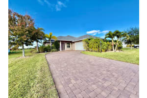 722 Yearling Trail, Sebastian, FL 32958 - MLS#R11148045