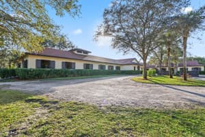 4980 Stables Way, Wellington, FL 33414 - MLS#R11148068