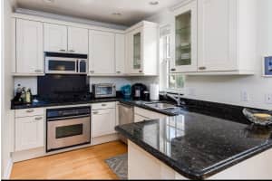 338 Tuxedo Lane, West Palm Beach, FL 33401 - MLS#R11148073