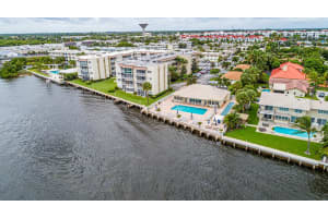 646 Snug Harbor Drive, Boynton Beach, FL 33435 - MLS#R11148121