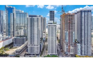 11 E 6th Street 2201, Miami, FL 33132 - MLS#R11148146