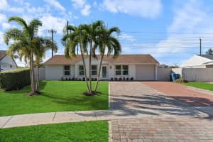 1104 Grandview Circle, Royal Palm Beach, FL 33411 - MLS#R11148152