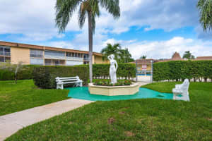 500 Village Green Circle, Palm Springs, FL 33461 - MLS#R11148173