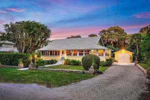 12165 SE Nassau Street, Hobe Sound, FL 33455 - MLS#R11148207